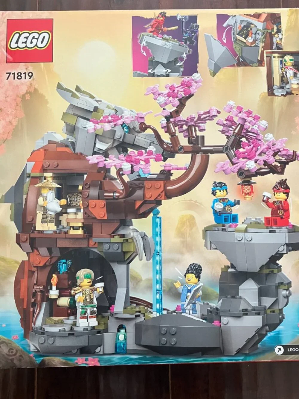 * NEW * 71819 LEGO Ninjago Dragon Stone Shrine